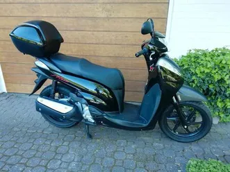 honda-sh-300i-abs-sport-edition-lieferung