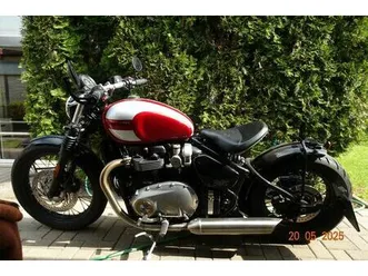 triumph bonneville bobber !