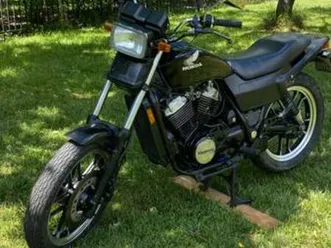 1984-honda-vt500ft-ascot