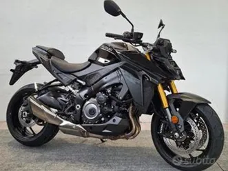 suzuki gsx s1000 evo .