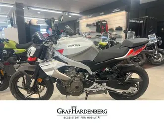 aprilia tuono 457
