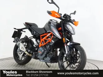 ktm-390-duke-23-euro-5-373-cc
