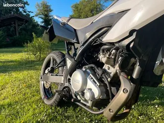 yamaha-wr-125-x-supermotard-fiable-et-nerveuse-entretien-irreprochable