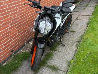 ktm duke 390