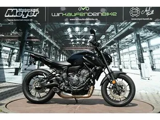 yamaha-mt-07-akra-uvm-finanz-moglich