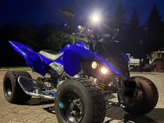 yamaha-raptor-700-lof-extras-schnell-laut-zuverlassig