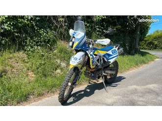 husqvarna 701 enduro avec tour rally