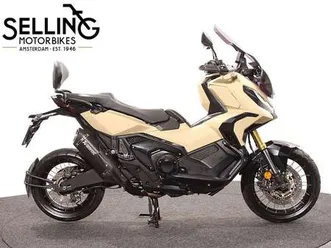 honda x-adv 750 beige