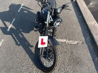 keeway-x-light-125-roadster-retro-petrol-manual-euro-5-11-ps-125-cc