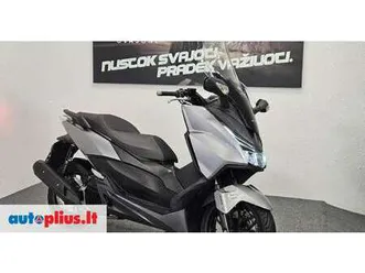 honda-forza-125-cc-scooters-mopeds