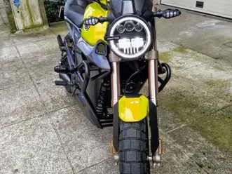 zontes gk 125 2023 4.136 km como nova!