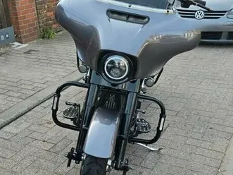 2-harley-davidson-street-glide-special-2015