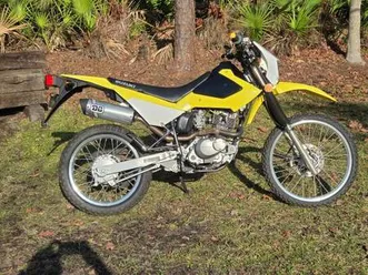 2015-suzuki-dr200s-dual-sport