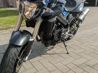 bmw-f800r-blau