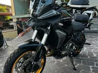 qj motor srt 700 sx m.y. 25 tris valigie