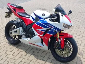 vendo-honda-cbr-600-rr-abs-2012-16-usata-a-rivalta-di-torino-codice-9735080-moto-i