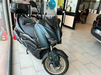 yamaha-x-max-300-tech-max-1800-km