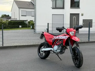 gasgas-sm700-ktm-smcr-690-husqvarna-701