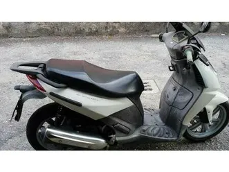 vendo aprilia sportcity 125 usata a sesto san giovanni (codice 9736760) - moto.it