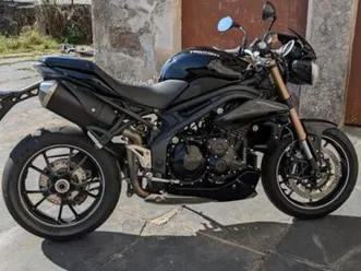 triumph speed triple 1050 94 santo tirso, couto (santa cristina e são miguel) e burgães