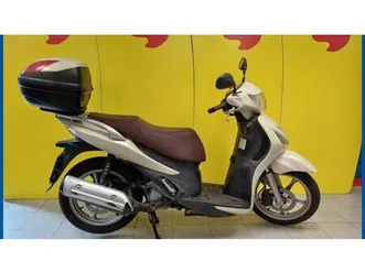 vendo suzuki sixteen 125 (2007 - 14) usata a marino (codice 9736641) - moto.it