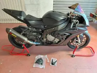 bmw-s-1000-rr-2018-solo-pista