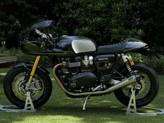 triumph-factory-custom-1200