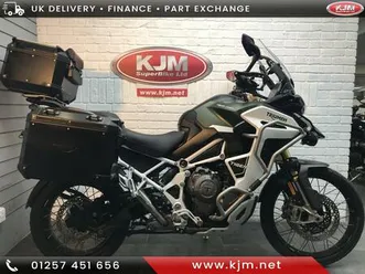 triumph-tiger-1200-triumph-rally-explorer-2022-72-just-6129-miles-in-green-1160-cc