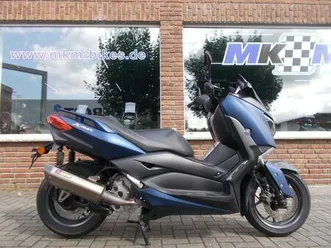 yamaha x-max 300 1. hand akrapovic