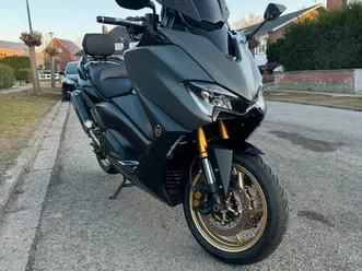 2-yamaha-tmax-560-techmax-full-akra-bcd