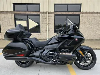 2023 honda gold wing tour automatic dct