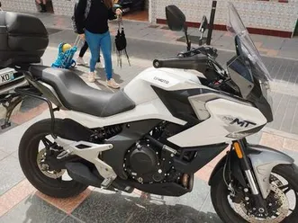 cfmoto - mt 700