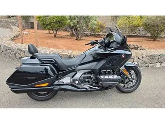 honda-gl-1800-gold-wing