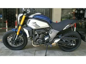 vendo cfmoto 700cl-x heritage (2021 - 25) usata a torino (codice 9740103) - moto.it