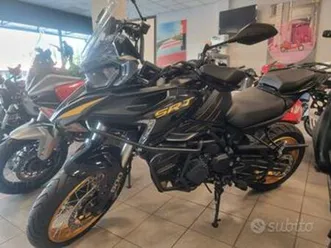 qj motor srt 900 sx e5+ tris borse incluse