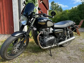 triumph-street-twin-900-gold-line-hoestpris