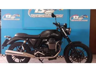 vendo moto guzzi v7 ii stone (2015 - 17) usata a mede (codice 9740561) - moto.it