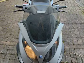 piaggio-beverly-400