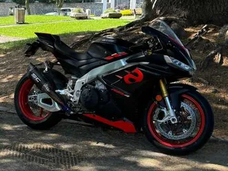 aprilia-rsv4-1100-nero