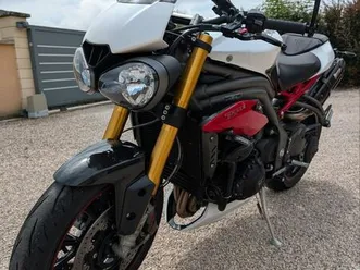 triumph speed triple r