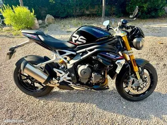 triumph-speed-triple-rs-garantie-constructeur