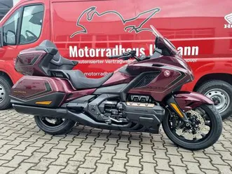 honda-gl-1800-gold-wing-tour-50-j-edition