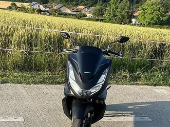 honda-pcx-2022