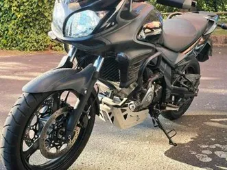 suzuki-v-strom-dl-650a-72-ps-61-nm-schwarz-met-nur-8200-km