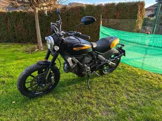 ducati-scrambler-full-throttle-2016-35kw-a2-po-servisu