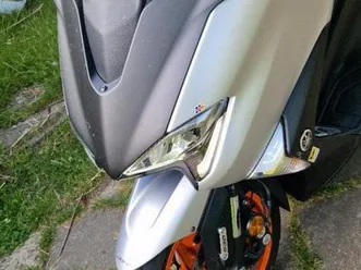 2-yamaha-tmax-sx-530-annee-2018-15200km