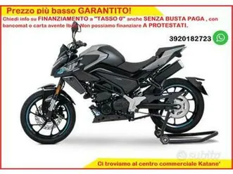 cf moto 125nk - ci troviamo al centro commerciale