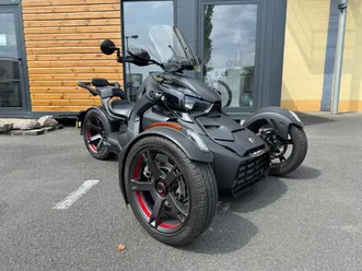 can-am-ryker-900-1-hand