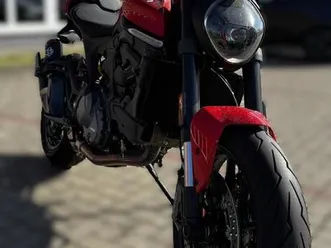 ducati 937 monster