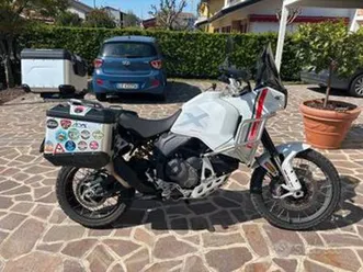 ducati desertx con garanzia 2026